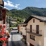 Hellochalet - Maison Maquignaz With Boot-warmer, 100m Skibus Apartment